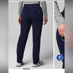 Fabletics Navy Ion scrub pants 1X/XXL short